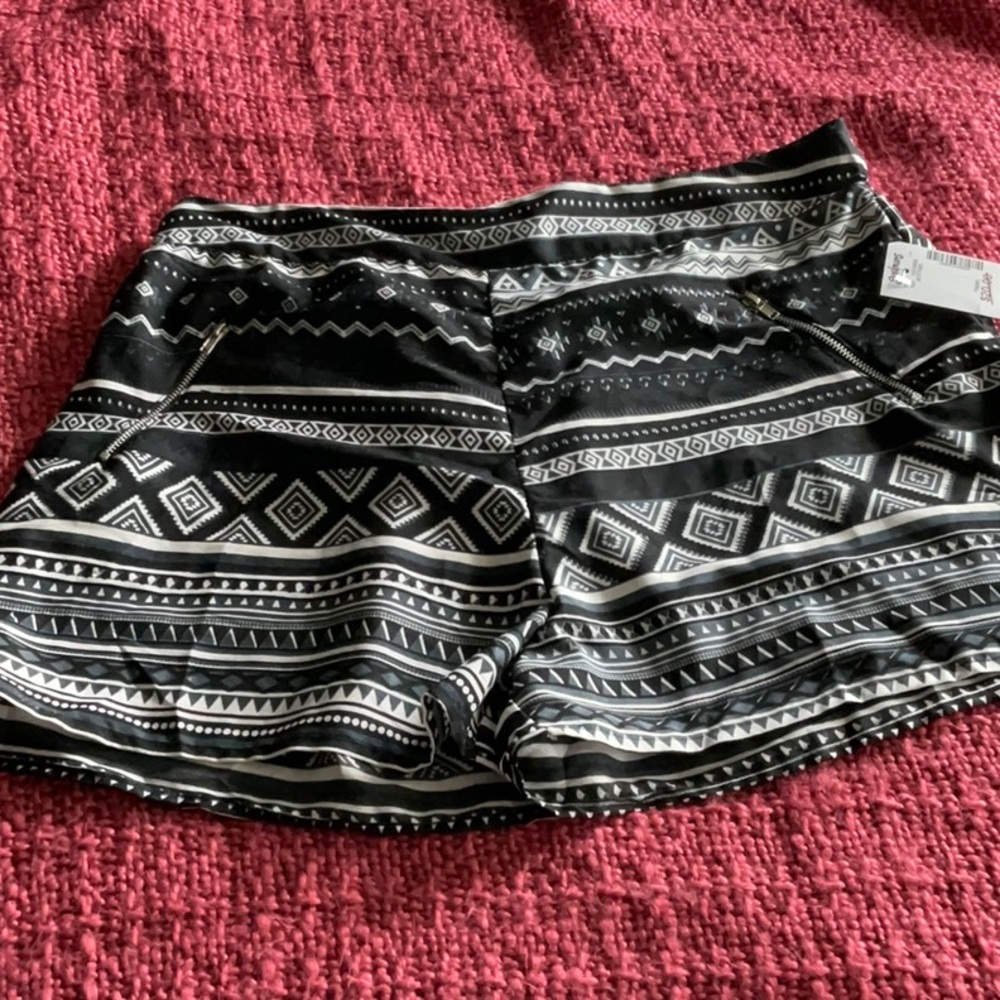 NWT DENIM LICI SHORTS